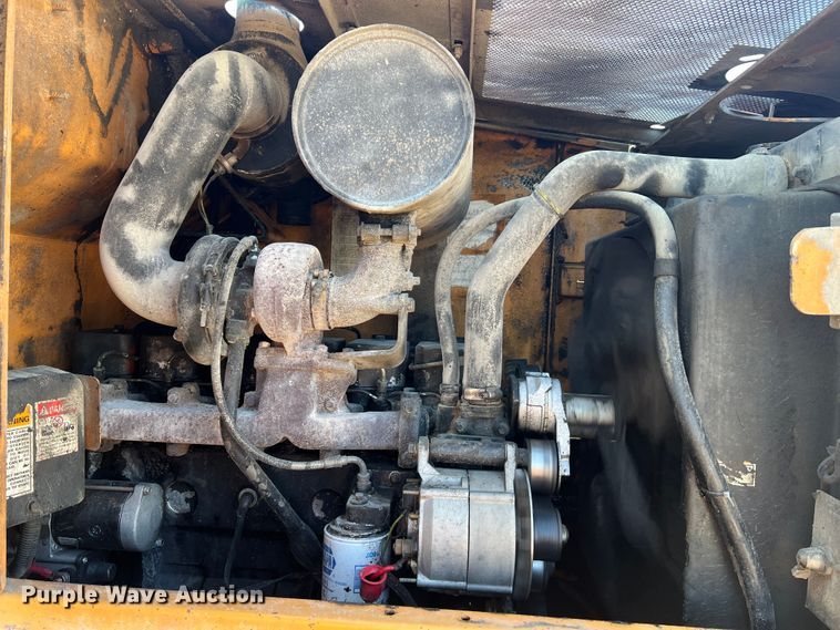 image for item MR9793 1994 Case 621B  wheel loader