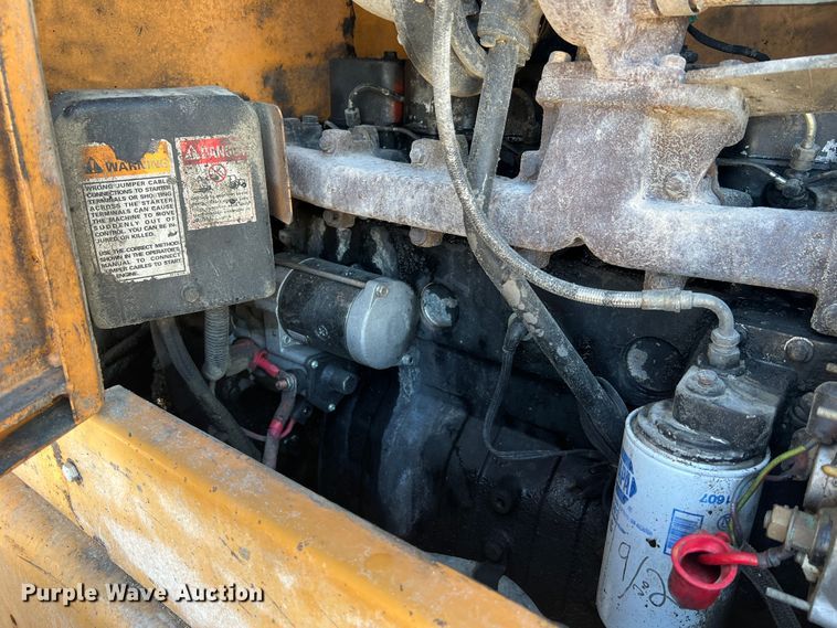 image for item MR9793 1994 Case 621B  wheel loader