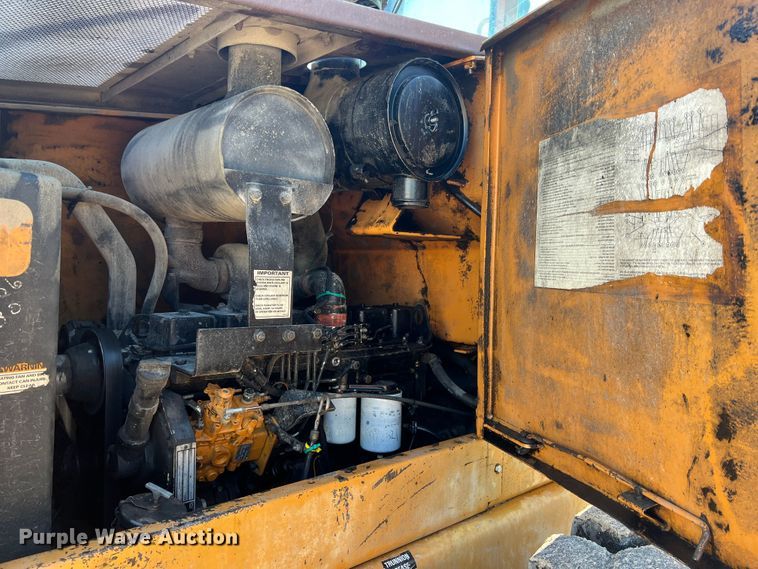 image for item MR9793 1994 Case 621B  wheel loader