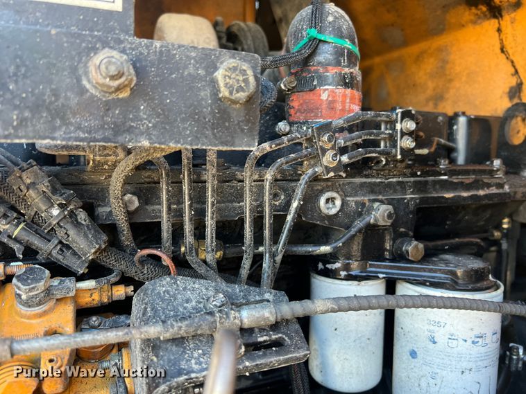 image for item MR9793 1994 Case 621B  wheel loader