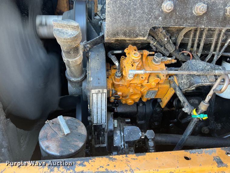 image for item MR9793 1994 Case 621B  wheel loader