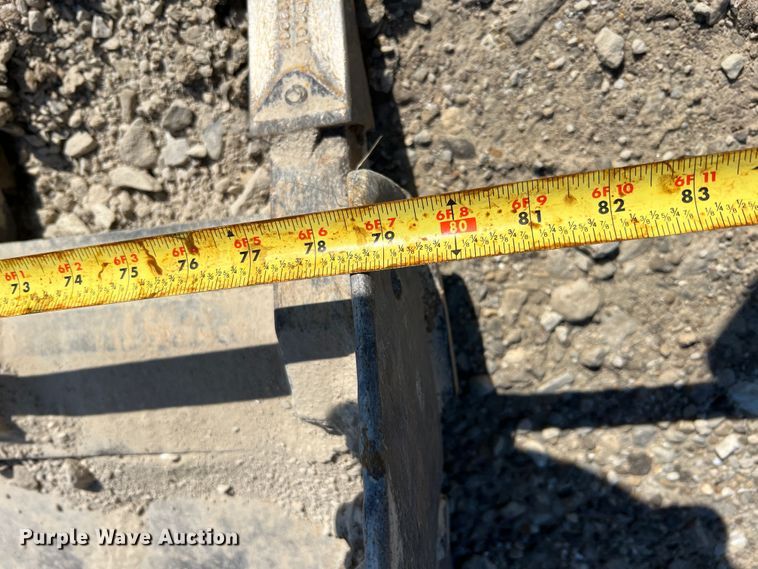 image for item MR9798 2002 Bobcat S250  skid steer loader