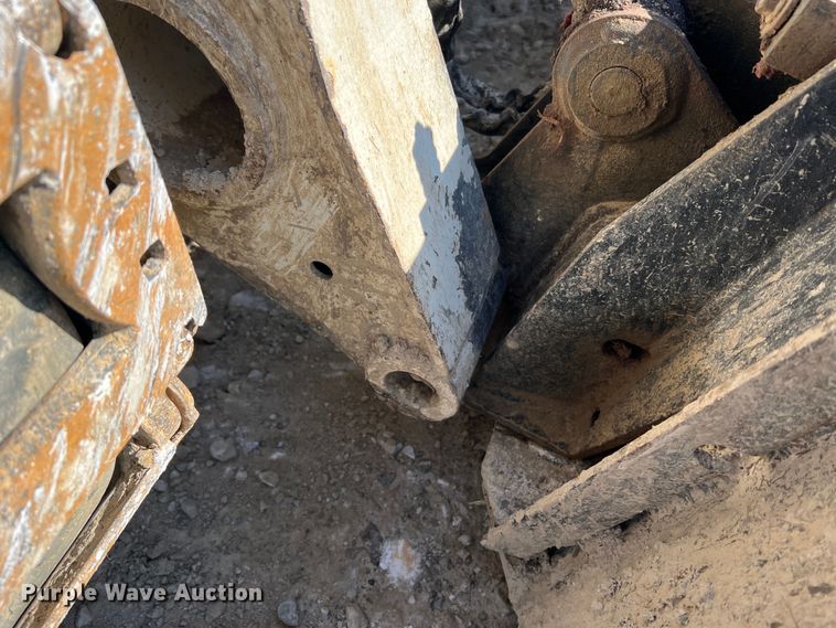 image for item MR9798 2002 Bobcat S250  skid steer loader