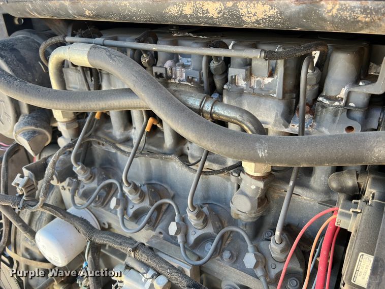 image for item MR9798 2002 Bobcat S250  skid steer loader