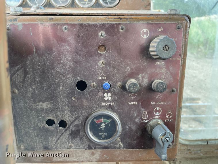 image for item MU9084 Caterpillar D9H  crawler tractor