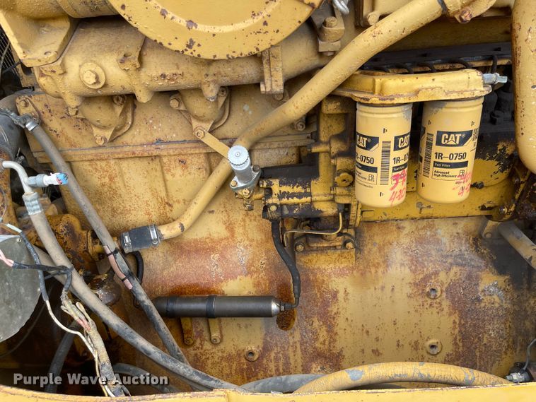 image for item MU9084 Caterpillar D9H  crawler tractor