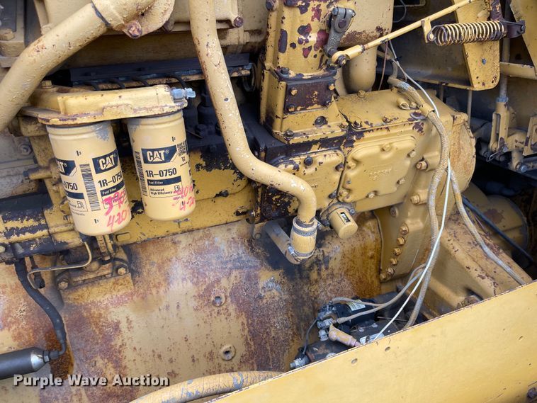 image for item MU9084 Caterpillar D9H  crawler tractor