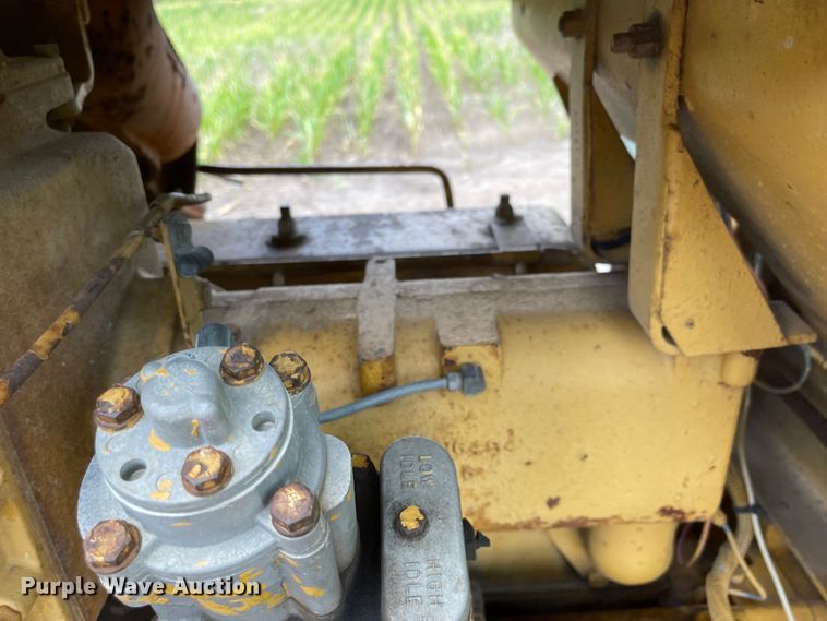 image for item MU9084 Caterpillar D9H  crawler tractor