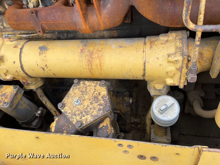 image for item MU9084 Caterpillar D9H  crawler tractor