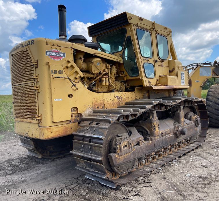 image for item MU9085 1977 Caterpillar D9H  crawler tractor