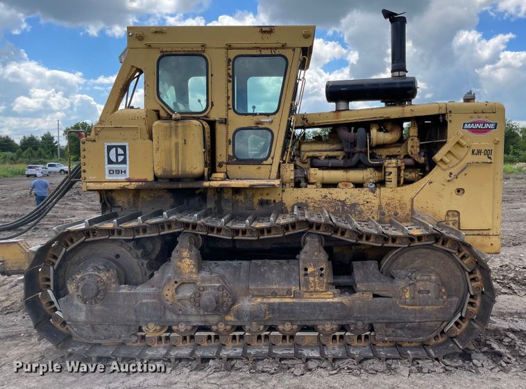 image for item MU9085 1977 Caterpillar D9H  crawler tractor