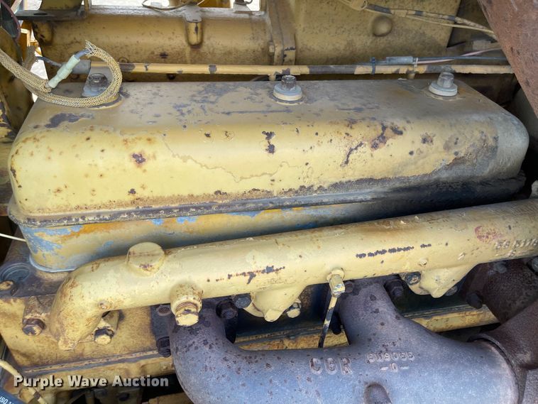 image for item MU9085 1977 Caterpillar D9H  crawler tractor