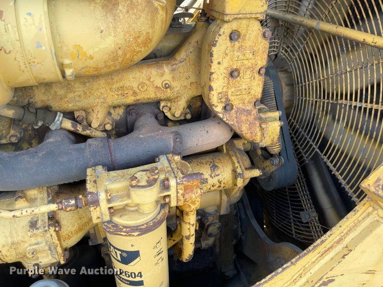 image for item MU9085 1977 Caterpillar D9H  crawler tractor