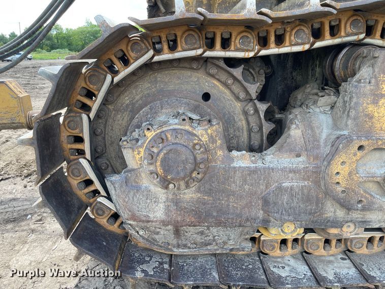 image for item MU9085 1977 Caterpillar D9H  crawler tractor