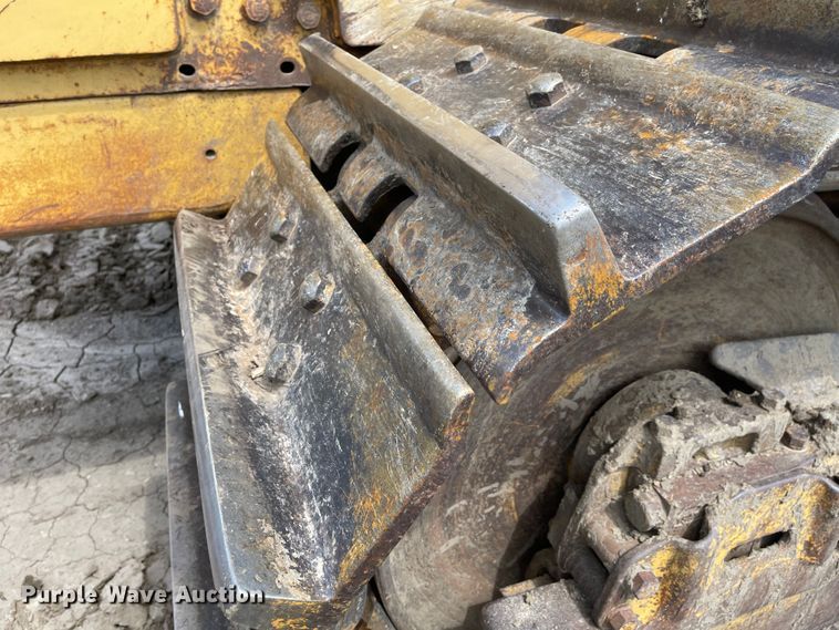 image for item MU9085 1977 Caterpillar D9H  crawler tractor