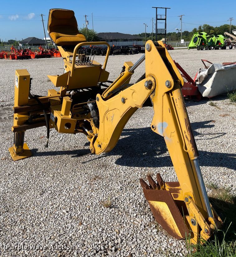 image for item MU9088 Bradco 112255  backhoe attachment