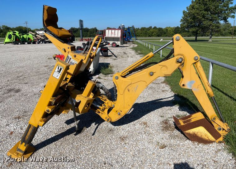 image for item MU9088 Bradco 112255  backhoe attachment