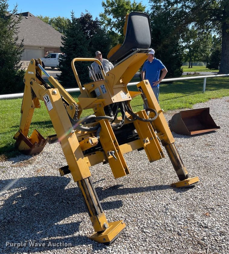 image for item MU9088 Bradco 112255  backhoe attachment