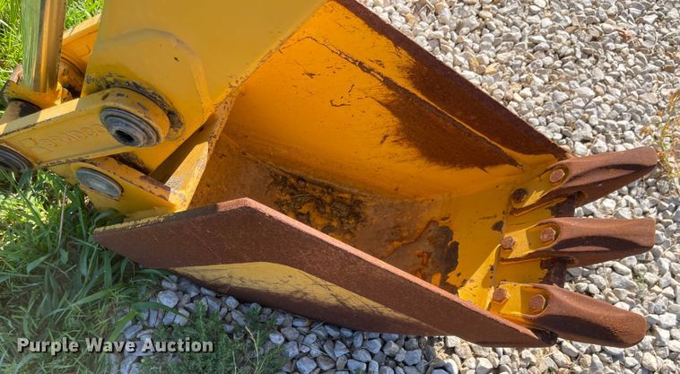 image for item MU9088 Bradco 112255  backhoe attachment