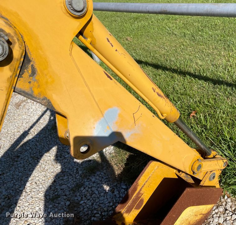 image for item MU9088 Bradco 112255  backhoe attachment