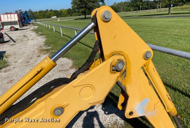 image for item MU9088 Bradco 112255  backhoe attachment