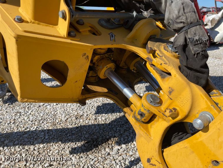 image for item MU9088 Bradco 112255  backhoe attachment