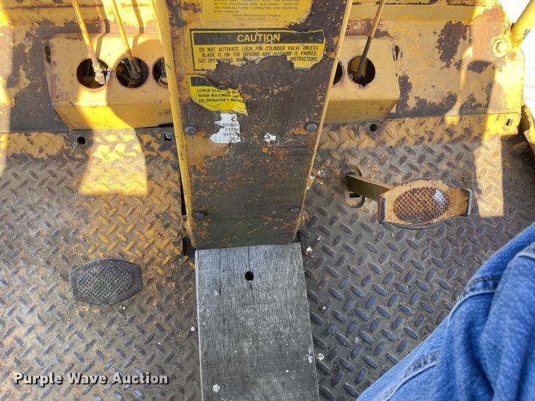 image for item MU9090 Galion T500M  rigid frame motor grader