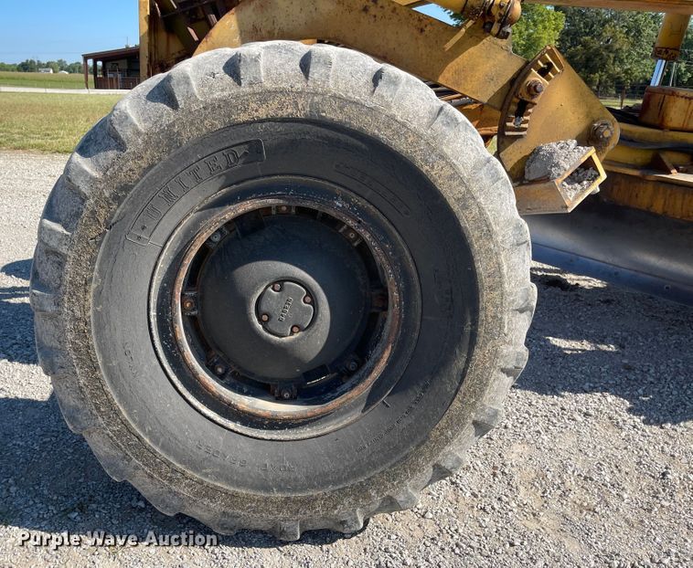 image for item MU9090 Galion T500M  rigid frame motor grader
