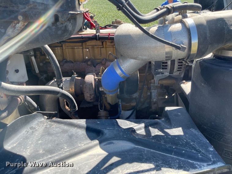 image for item MU9091 2002 Freightliner FL70  utility / service truck