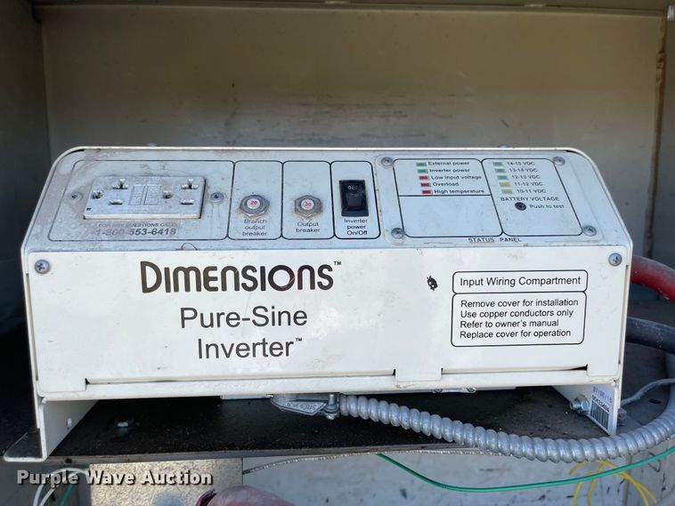 image for item MU9091 2002 Freightliner FL70  utility / service truck