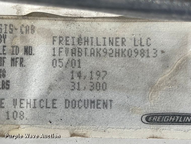 image for item MU9091 2002 Freightliner FL70  utility / service truck