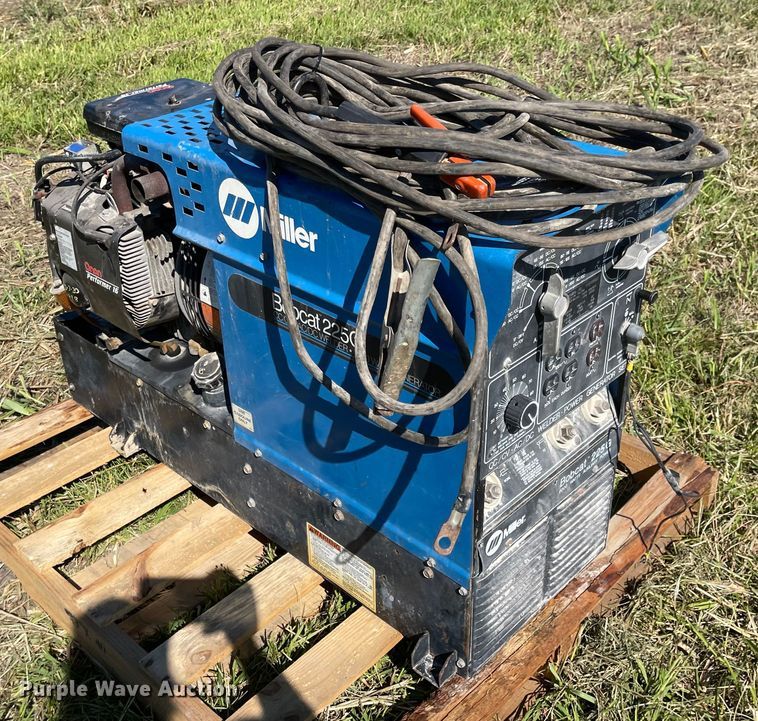 image for item MU9092 Miller Bobcat 225G  welder/generator