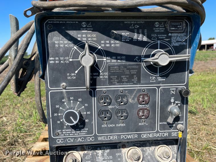 image for item MU9092 Miller Bobcat 225G  welder/generator