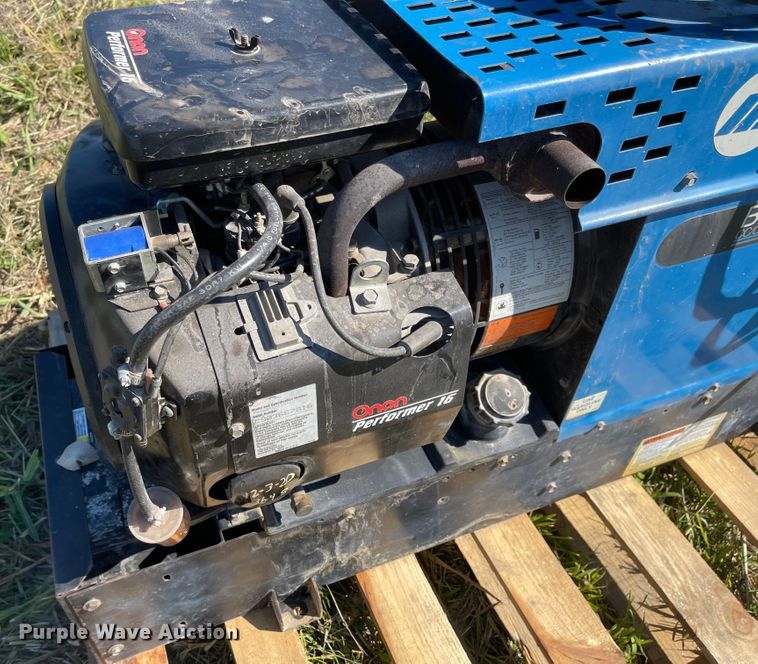 image for item MU9092 Miller Bobcat 225G  welder/generator