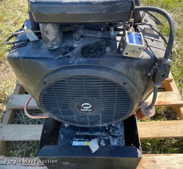 image for item MU9092 Miller Bobcat 225G  welder/generator