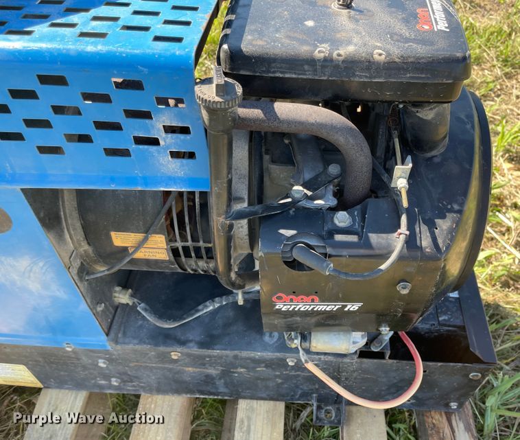 image for item MU9092 Miller Bobcat 225G  welder/generator