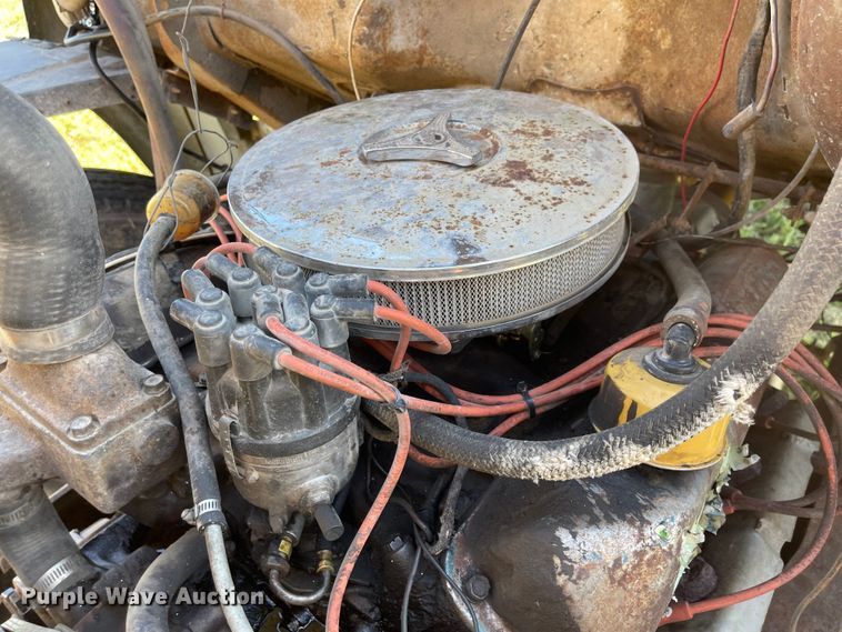 image for item MU9093 1975 Ford 700  dump truck