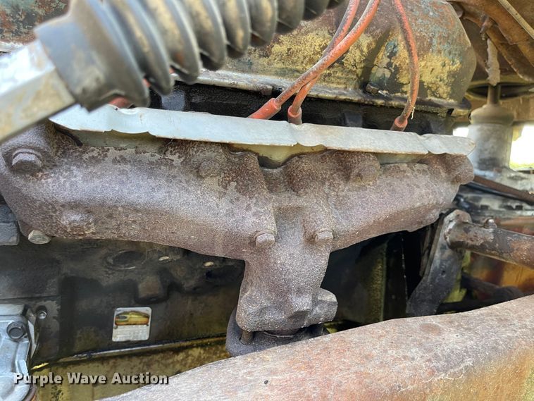 image for item MU9093 1975 Ford 700  dump truck