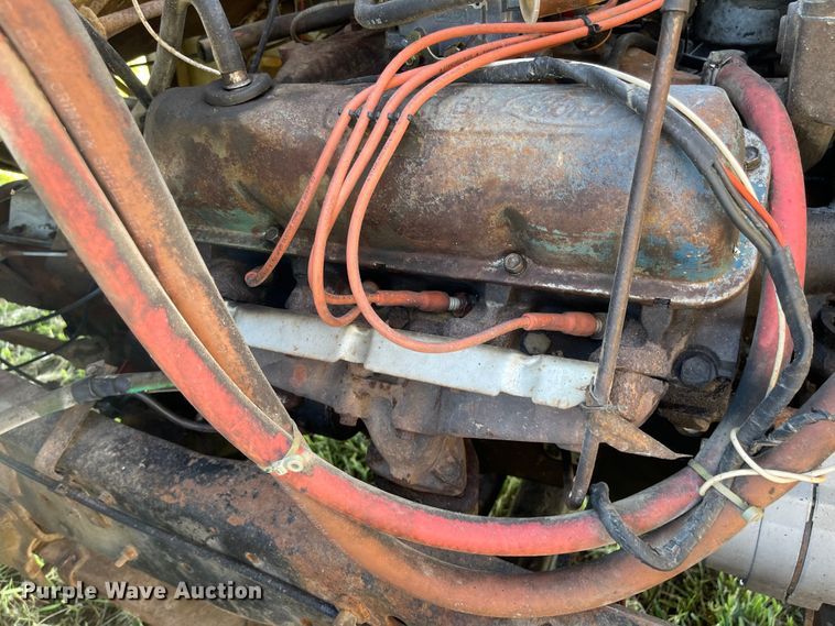 image for item MU9093 1975 Ford 700  dump truck