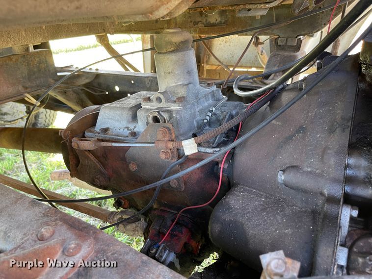 image for item MU9093 1975 Ford 700  dump truck