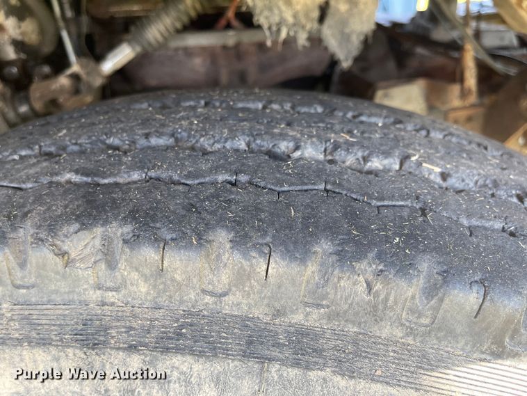 image for item MU9093 1975 Ford 700  dump truck