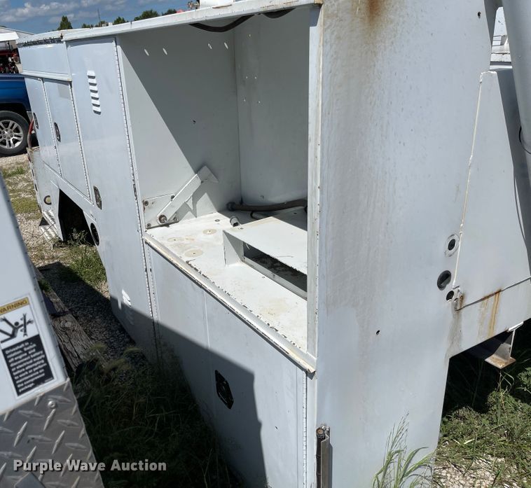 image for item MU9094 Service bed