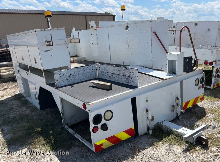 image for item MU9094 Service bed