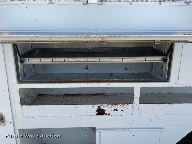 image for item MU9094 Service bed