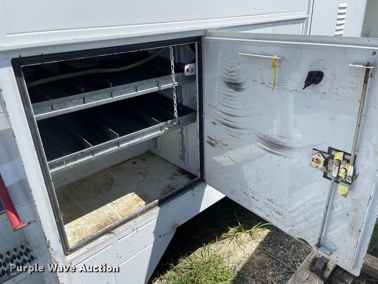 image for item MU9094 Service bed