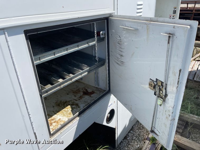 image for item MU9094 Service bed