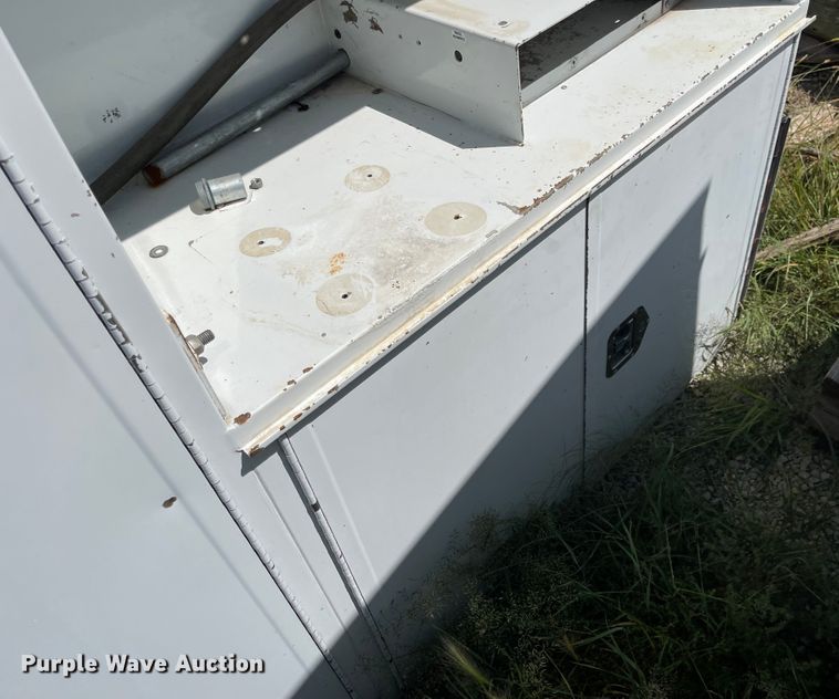 image for item MU9094 Service bed