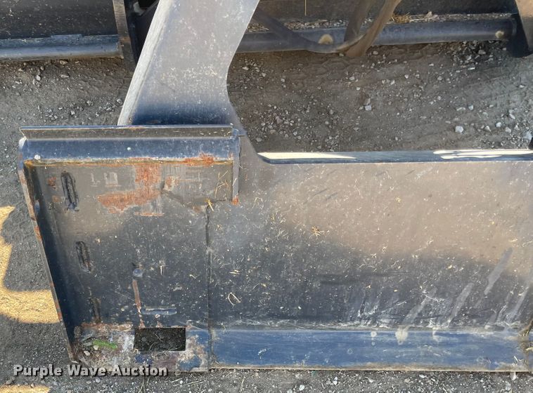 image for item MU9104 2018 Bobcat Grader 108  skid steer grader