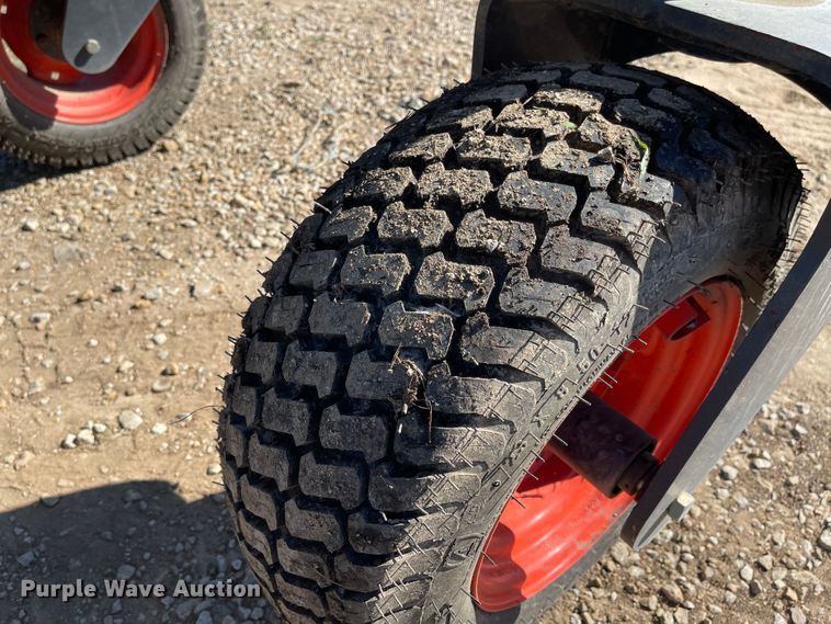 image for item MU9104 2018 Bobcat Grader 108  skid steer grader