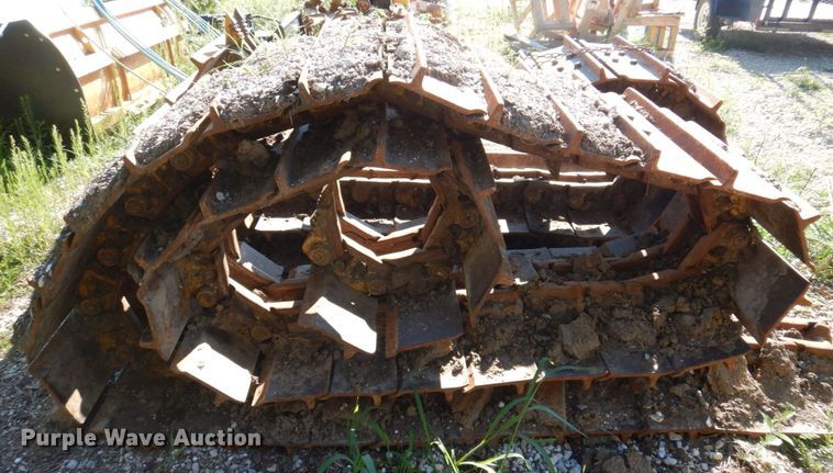 image for item MU9731 Dozer undercarriage parts